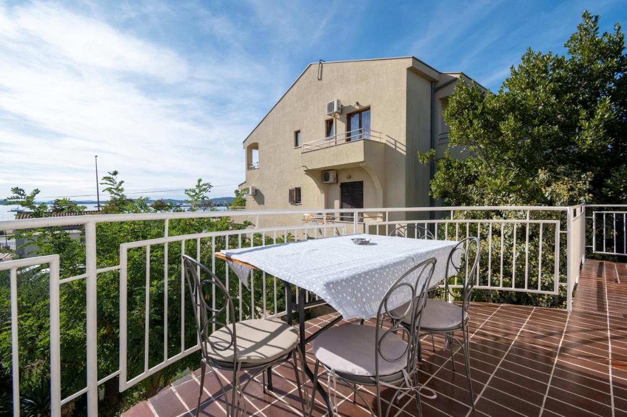 Apartments By The Sea Sukosan, Zadar - 5863 Bagian luar foto