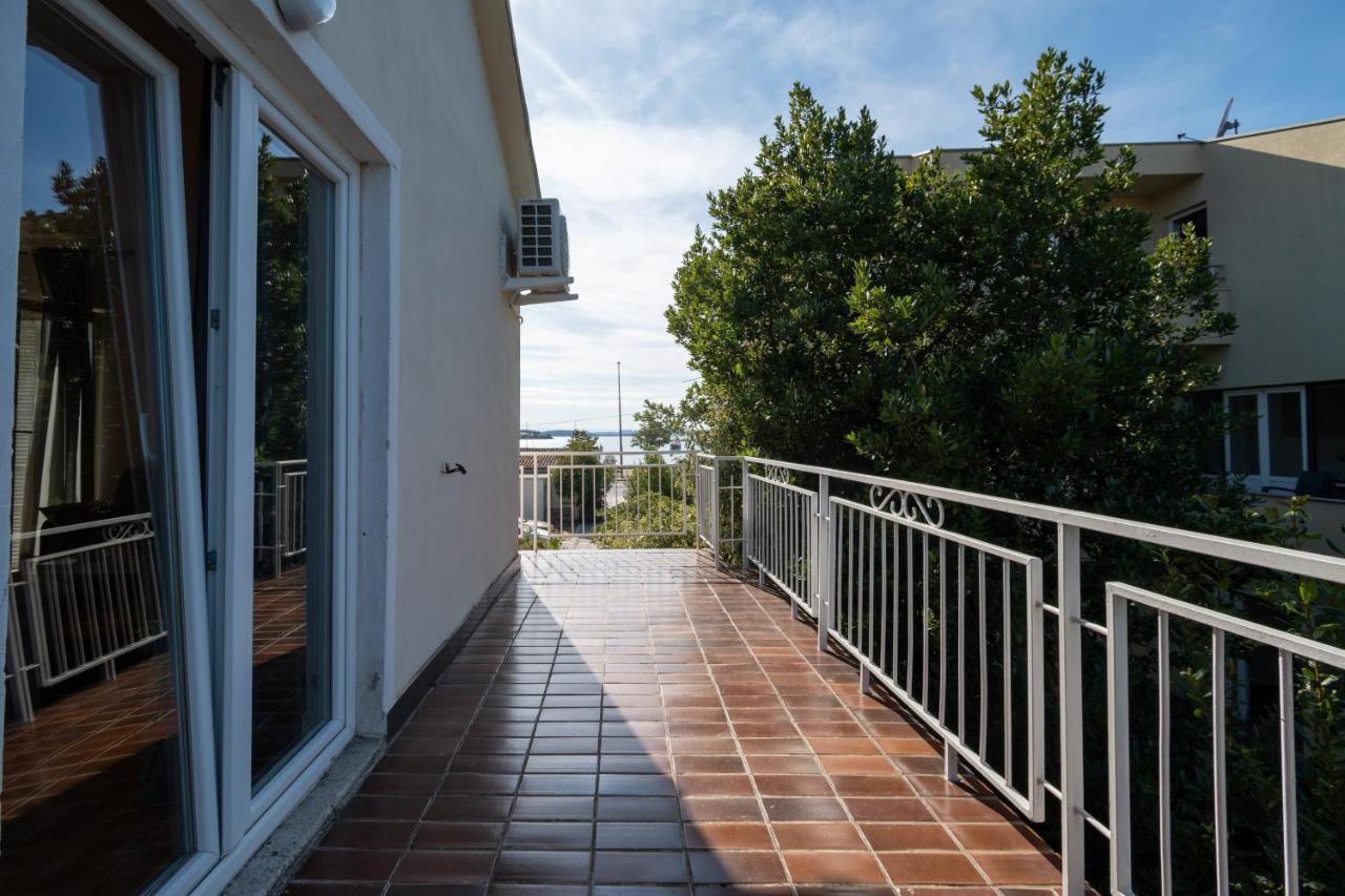 Apartments By The Sea Sukosan, Zadar - 5863 Bagian luar foto